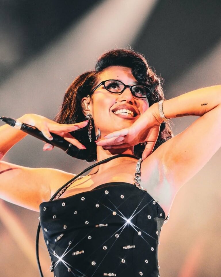 RAYE On Working With Mark Ronson: “I’d Never Try To Replace Or Imitate Amy Winehouse”