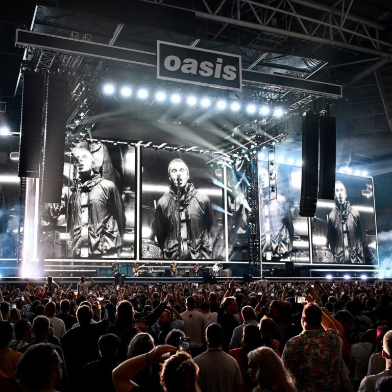 Oasis Reunite In Cardiff: 16 Years Later, Still The Rock ‘N’ Roll Stars