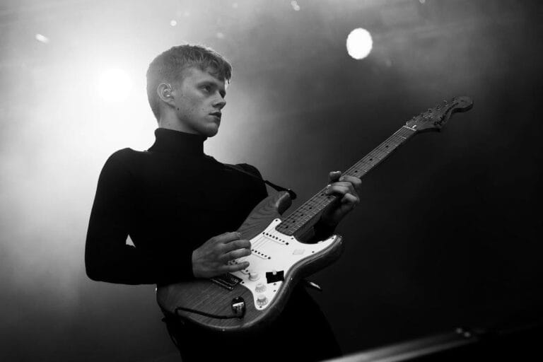Hugo Silvani from Pale Waves on stage