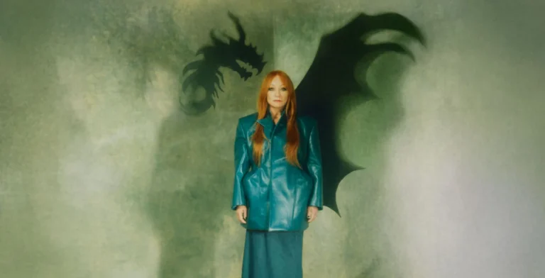 Tori Amos - In Times Of Dragons