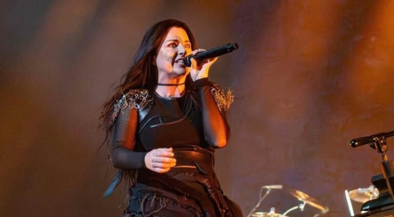 Amy Lee of Evanescence on stage