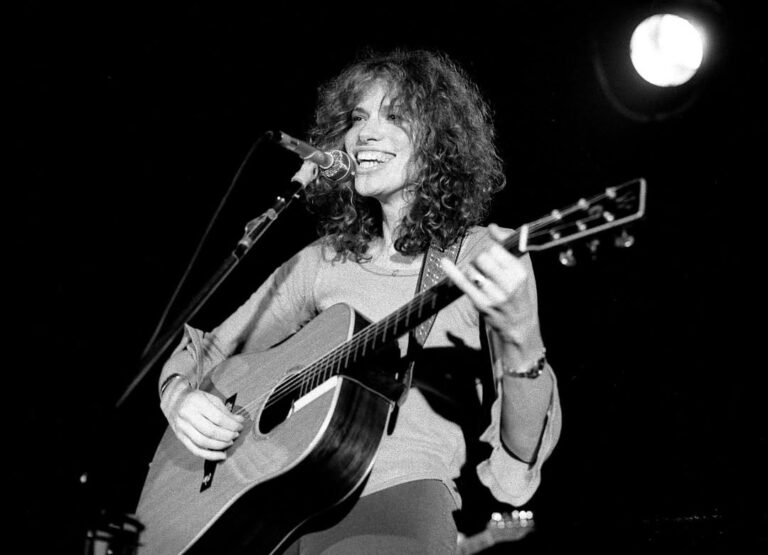 Carly Simon