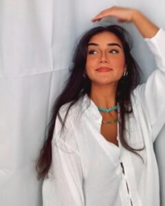 Mona Miari