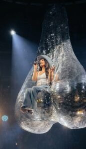Kasey Musgraves on sparkly testicles